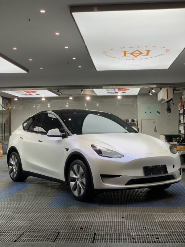 Ceramic White To Blue Car Body Color Change Vinyl Wrap